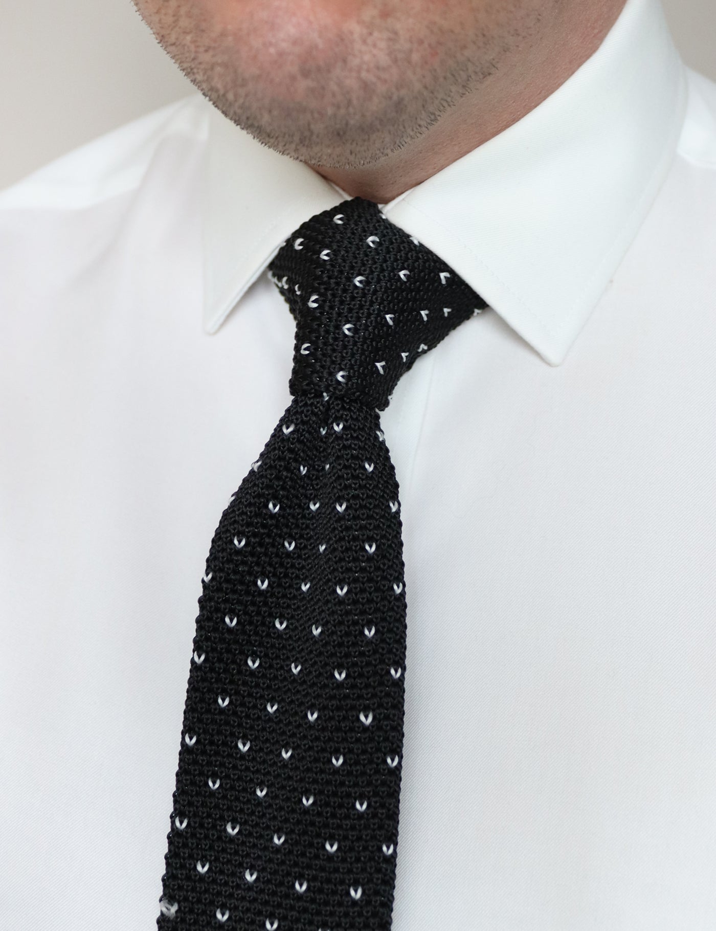 100% Polyester Square End Knitted Tie With Dots - Black