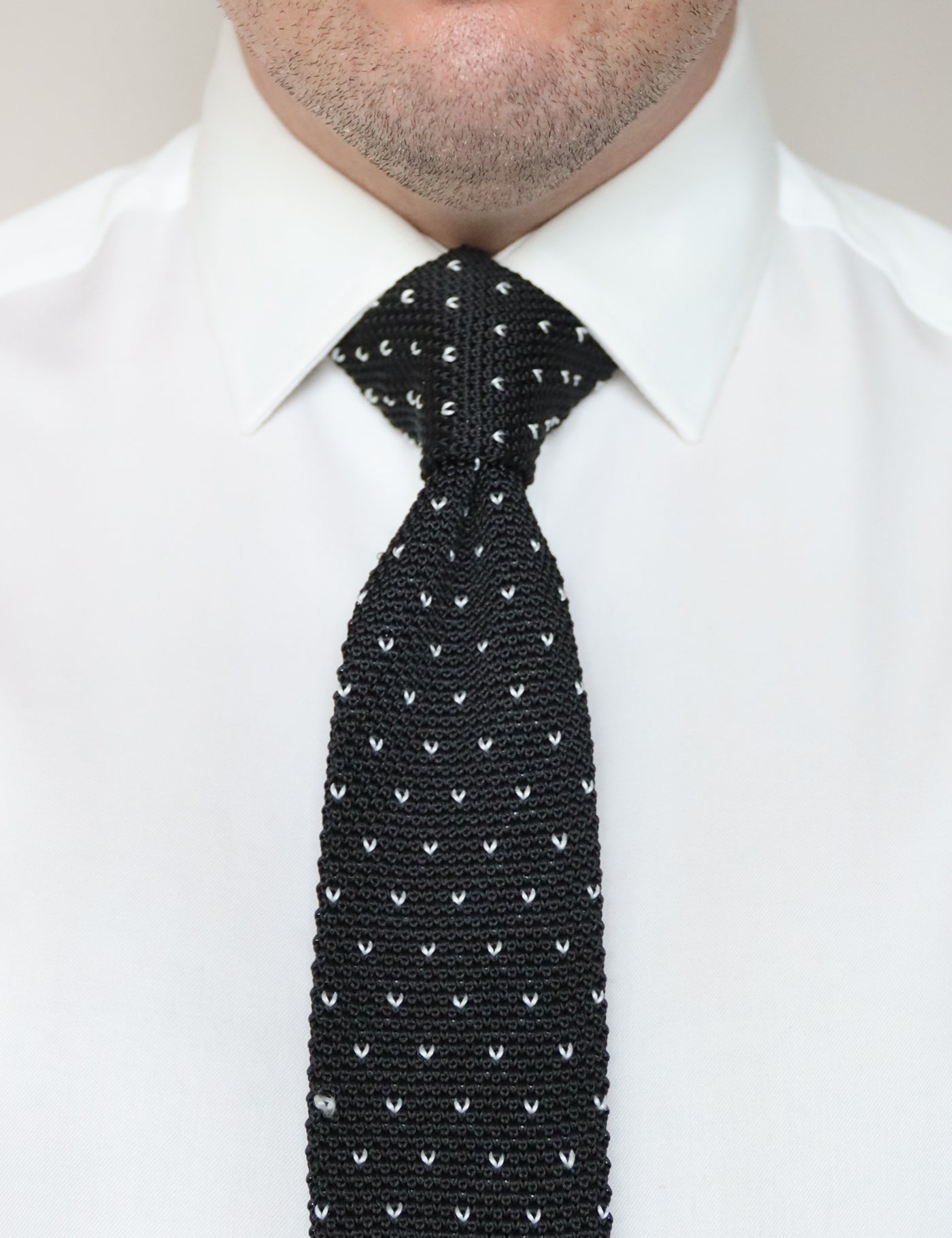 100% Polyester Square End Knitted Tie With Dots - Black