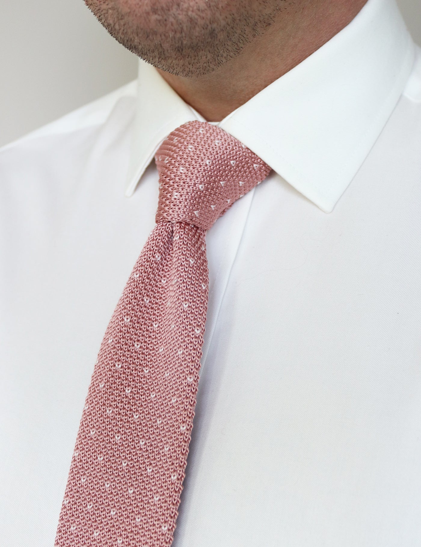 100% Polyester Square End Knitted Tie With Dots - Dusty Pink