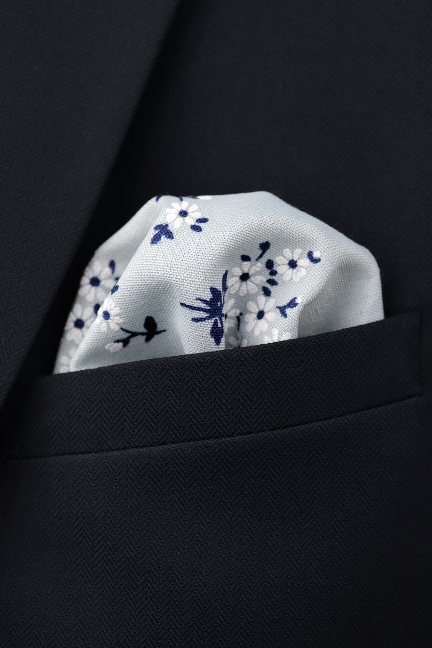 100% Cotton Floral Print Tie - Blue & Navy