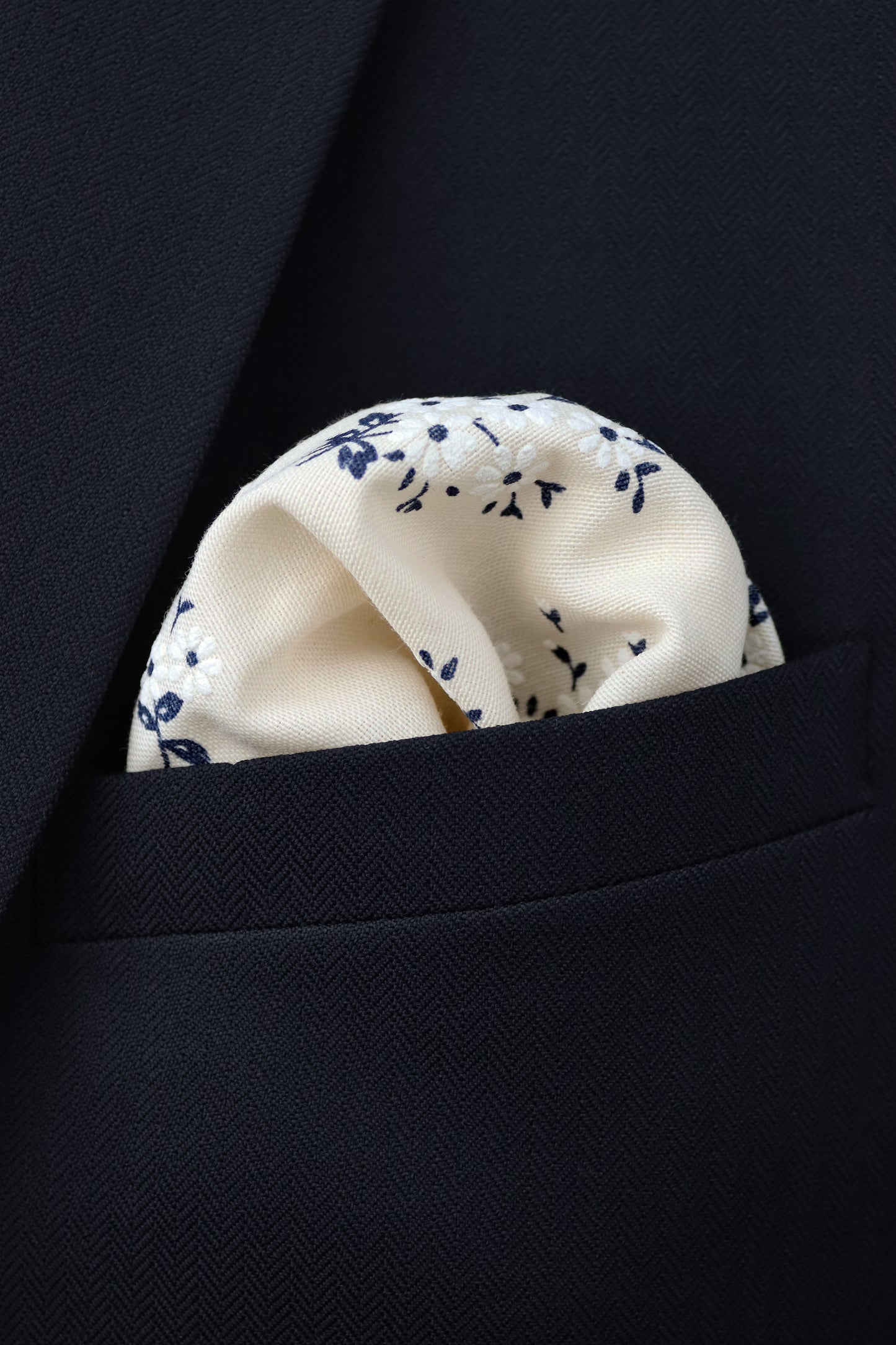 100% Cotton Floral Print Pocket Square - Cream & Navy