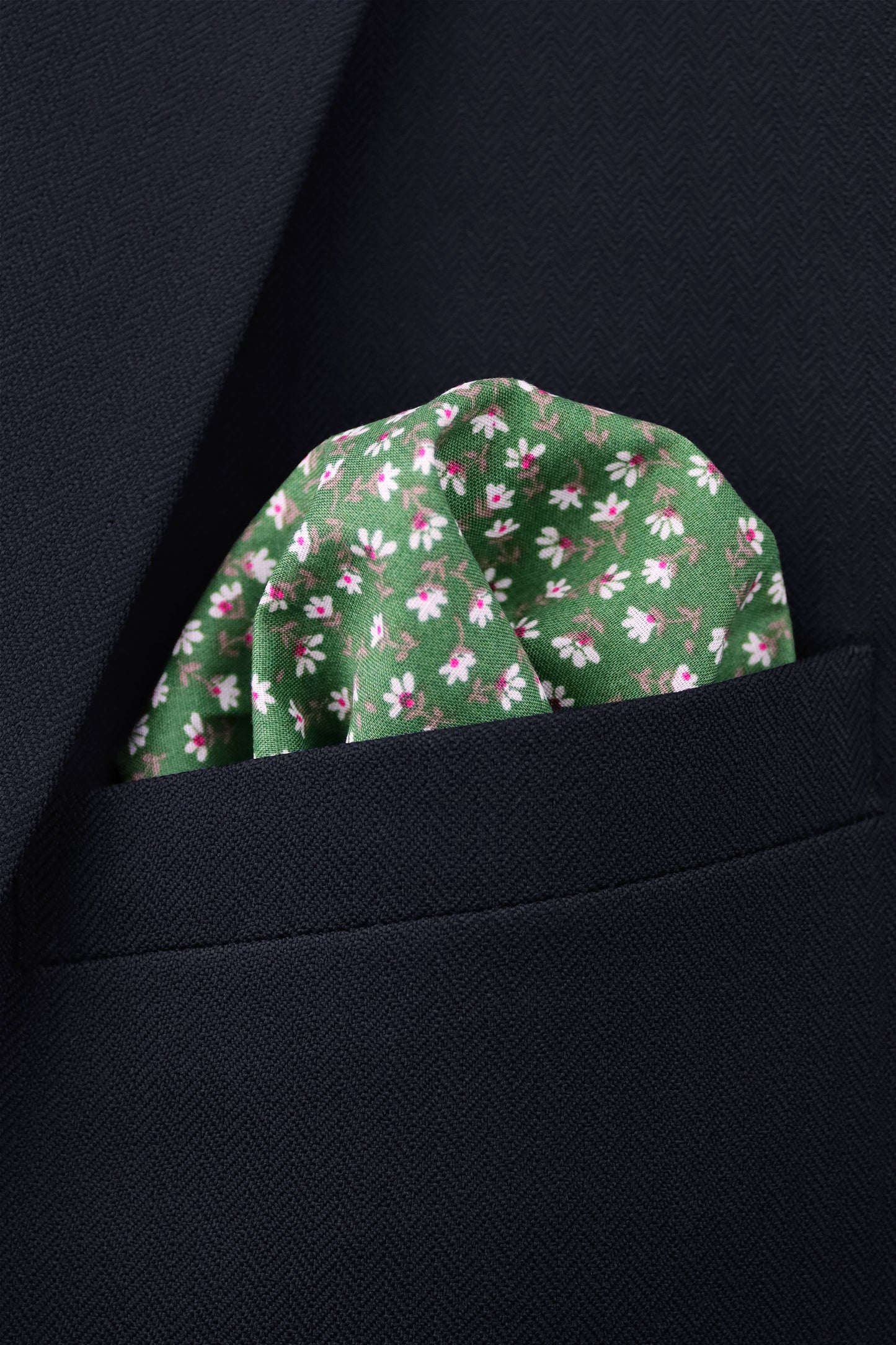 100% Cotton Floral Print Tie - Green & White