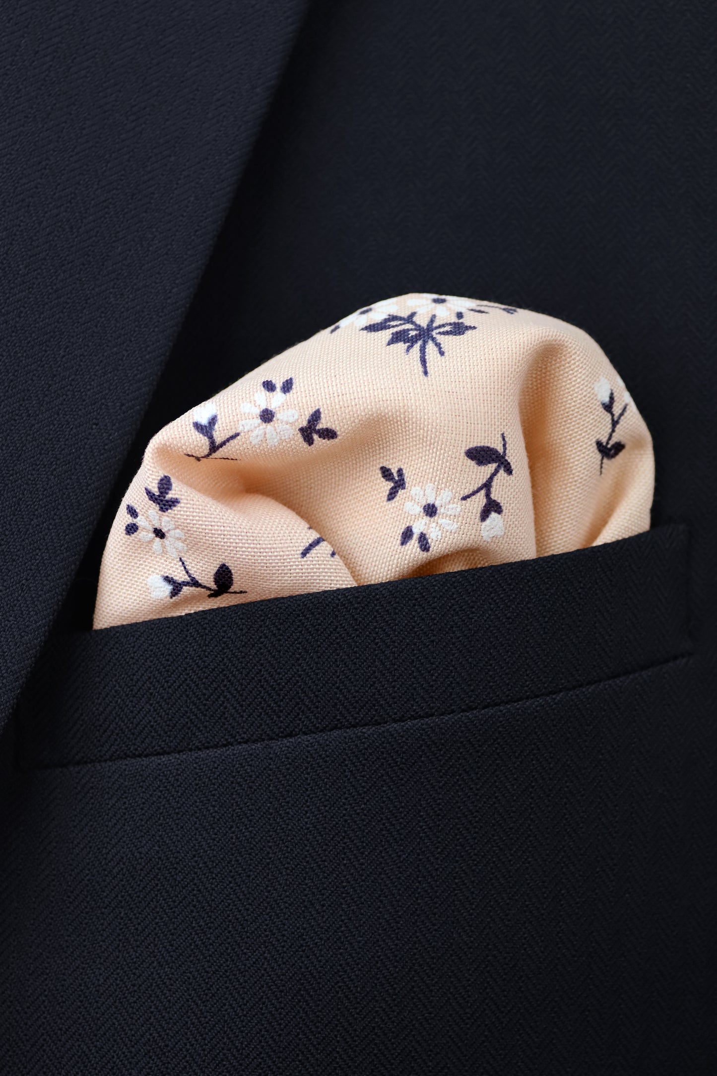 100% Cotton Floral Print Bow Tie - Peach & Navy