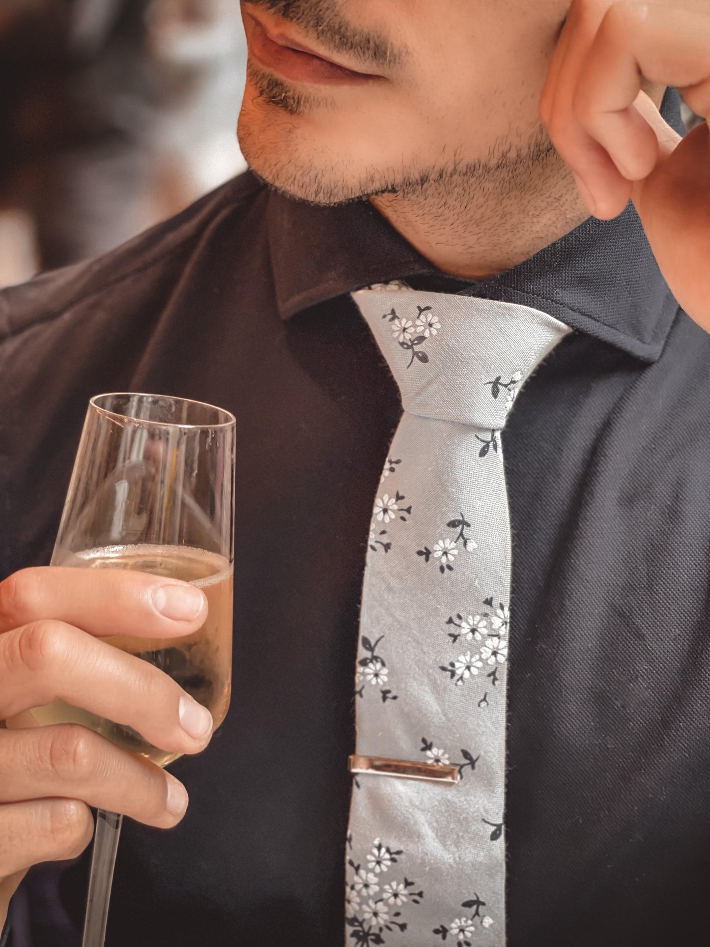 100% Cotton Floral Print Bow Tie - Grey & Navy